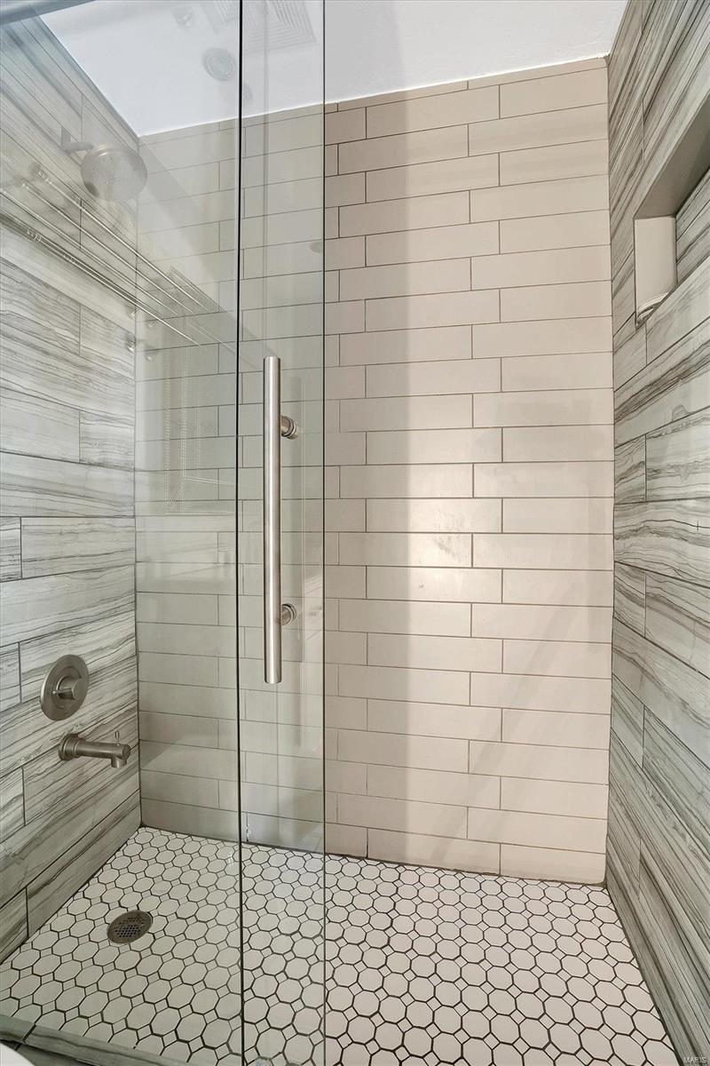 1660 Herault Place St. Louis, MO 63125 - Photo 21 of 26