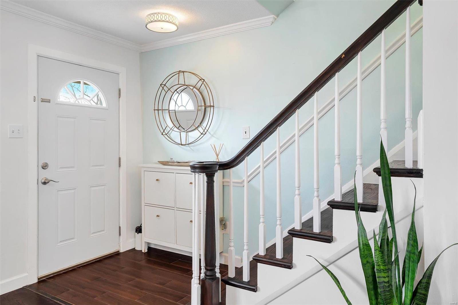 1660 Herault Place St. Louis, MO 63125 - Photo 3 of 26