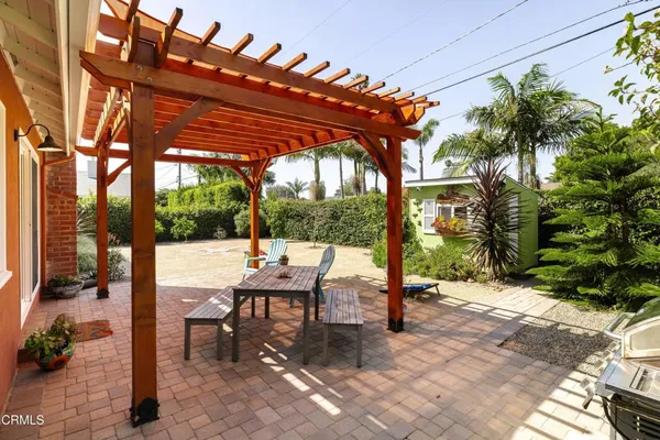 $1,089,000 | 173 Bucknell Avenue, Ventura, CA 93003
