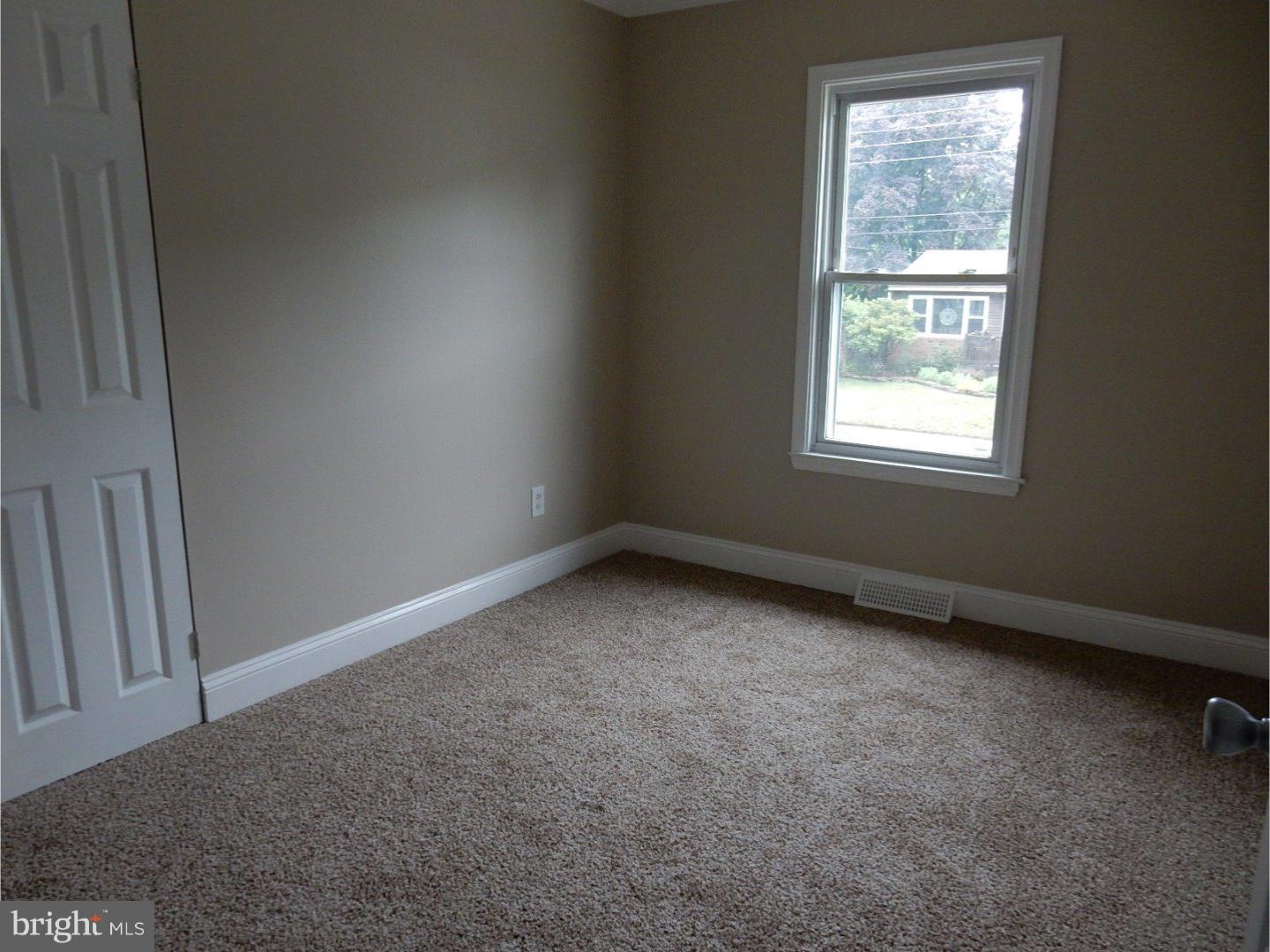 817 Bentley Road Lindenwold, NJ 08021 - Photo 11 of 20 Bedroom 2