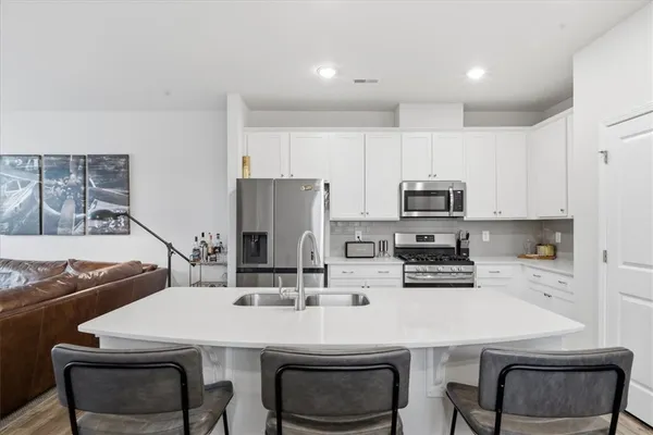 $249,900 | 455 Bee Cv Way, Pendleton, SC 29670