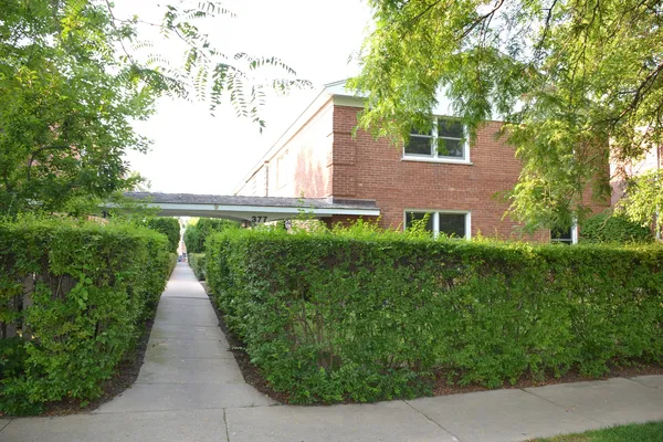 $3,500 | 395 Central Avenue, Highland Park, IL 60035