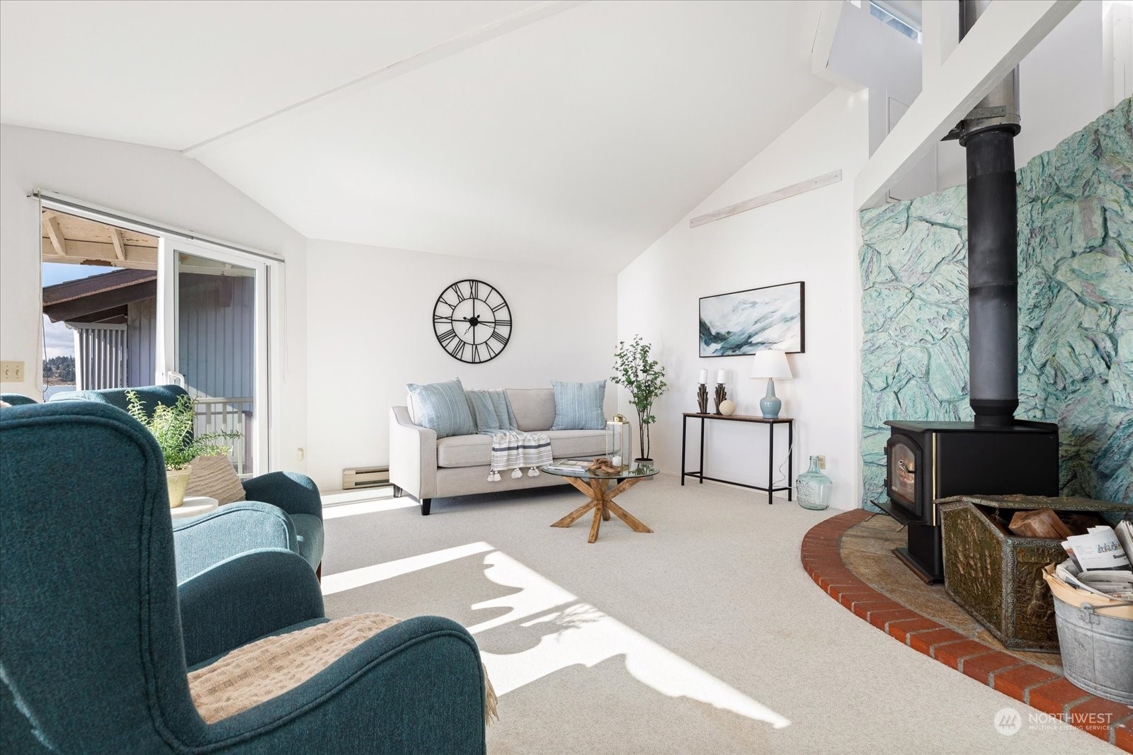 2596 Sunlight Beach Road Clinton, WA 98236 - Photo 8 of 33 Gallery Image 8