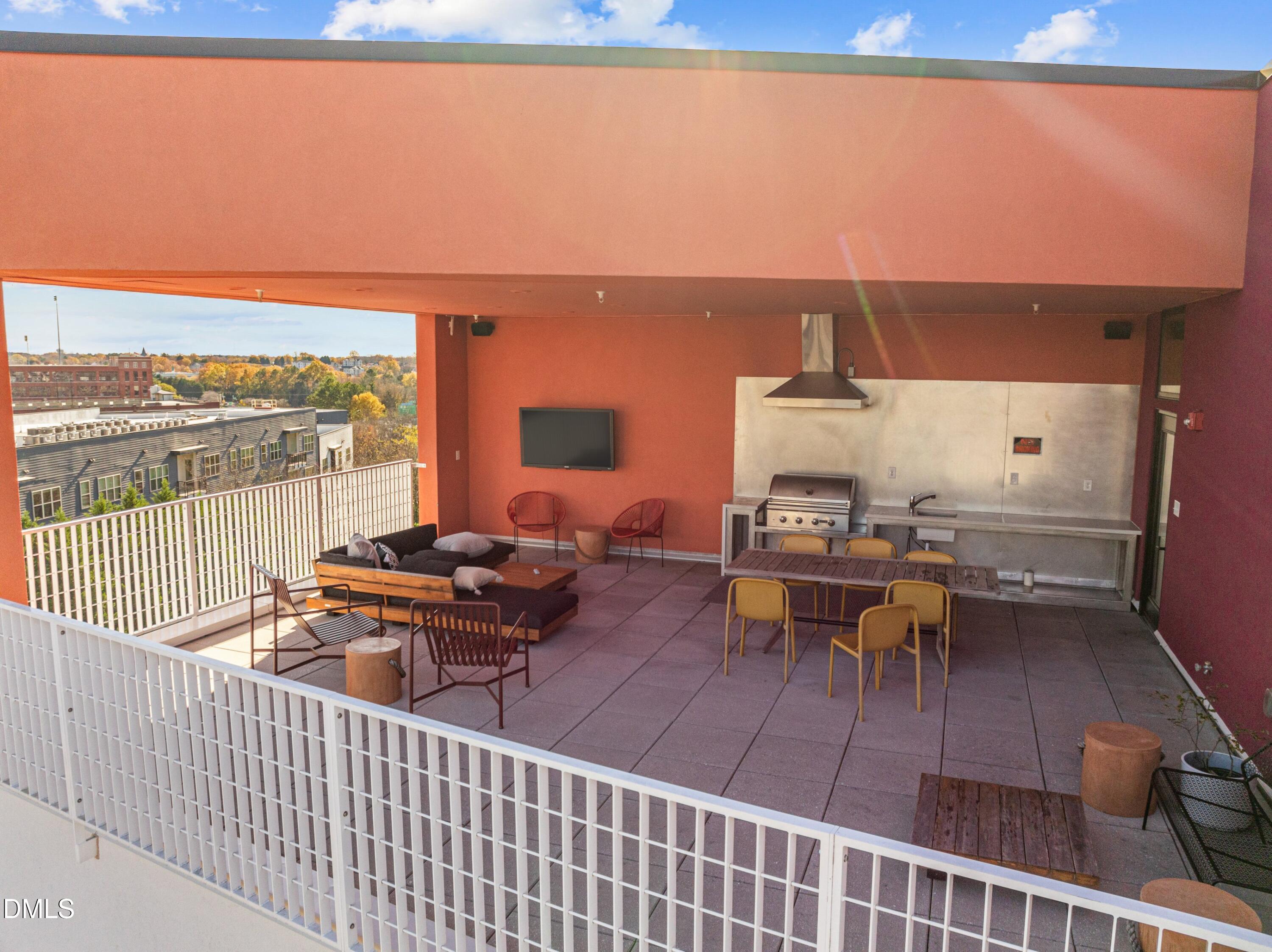 600 South Duke Street, Unit 26 Durham, NC 27701 - Photo 23 of 35 a view of a balcony with chairs