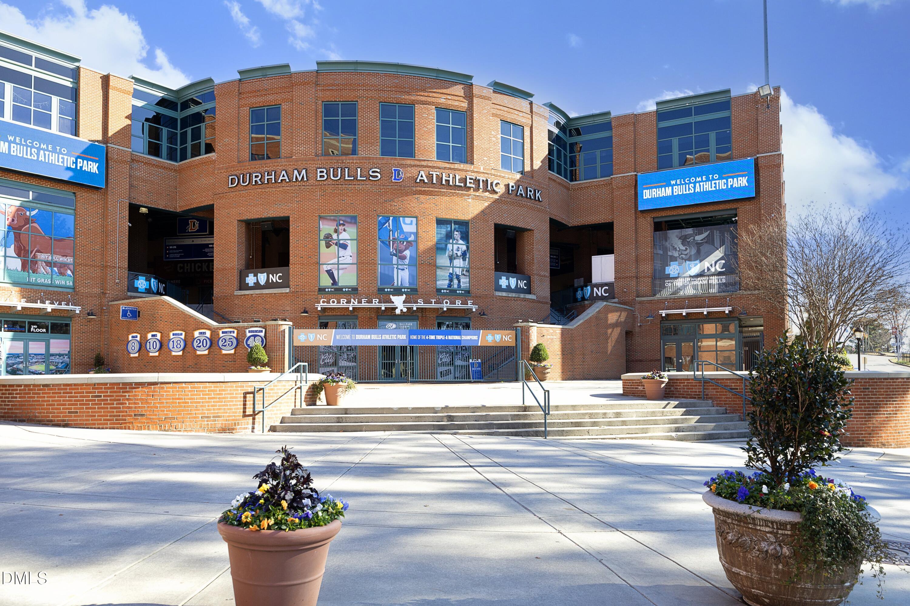 600 South Duke Street, Unit 26 Durham, NC 27701 - Photo 30 of 35 a front view of a building with street view and street