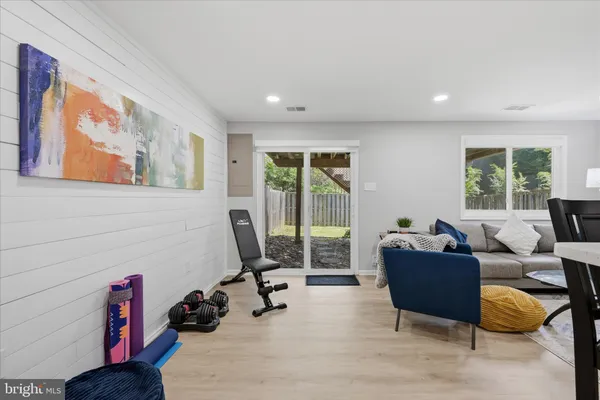 $635,000 | 9806 Sweet Mint Drive, Vienna, VA 22181