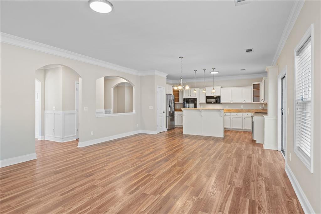 375 Parkmont Way Dallas, GA 30132 - Photo 10 of 33