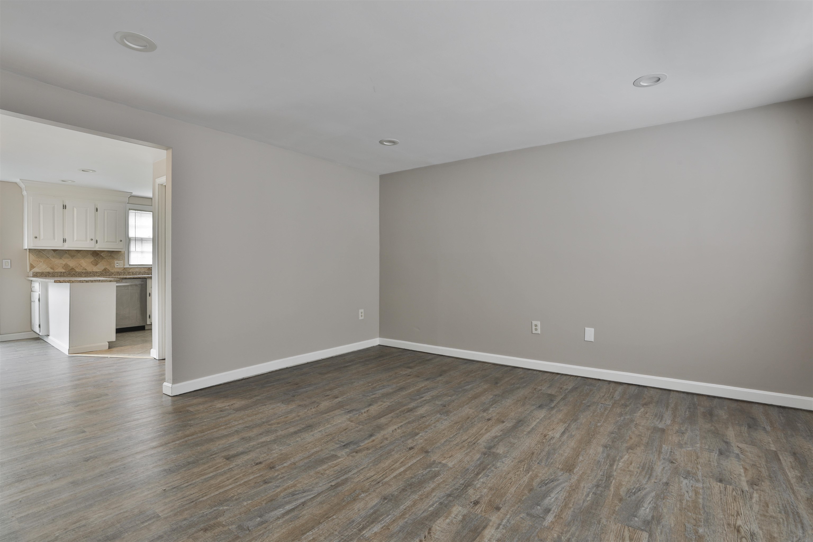 37 Cannongate III Road Nashua, NH 03063 - Photo 13 of 25