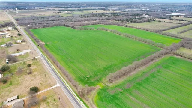 a view of an outdoor space