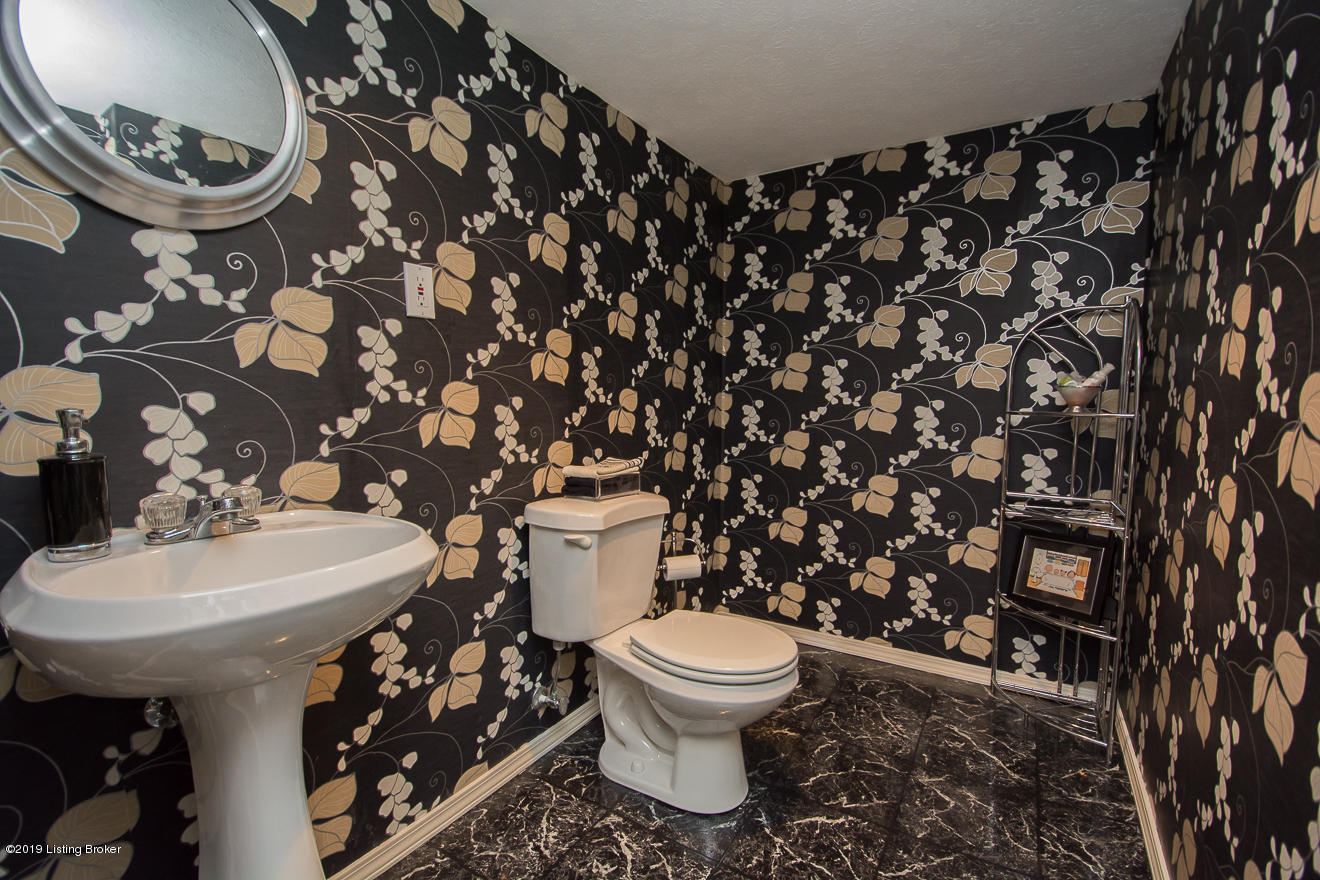 7710 Hermits Run Road Louisville, KY 40291 - Photo 70 of 77 HermitsRun-72