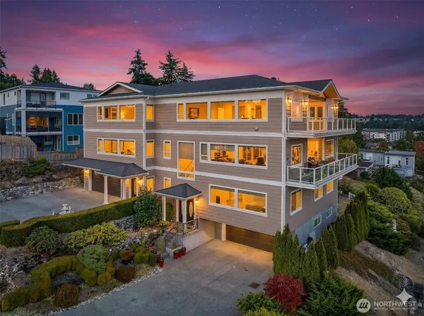$3,698,800 | 6404 Northeast 181st Street, Unit A&B, Kenmore, WA 98028