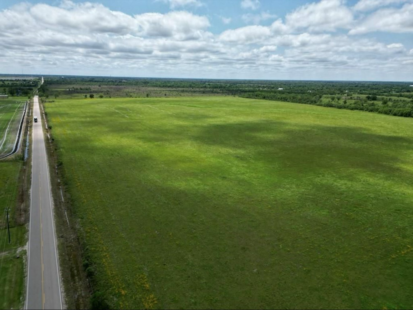 0 County Road 48 Angleton, TX 77515 - Photo 5 of 8 a view of an outdoor space and a yard