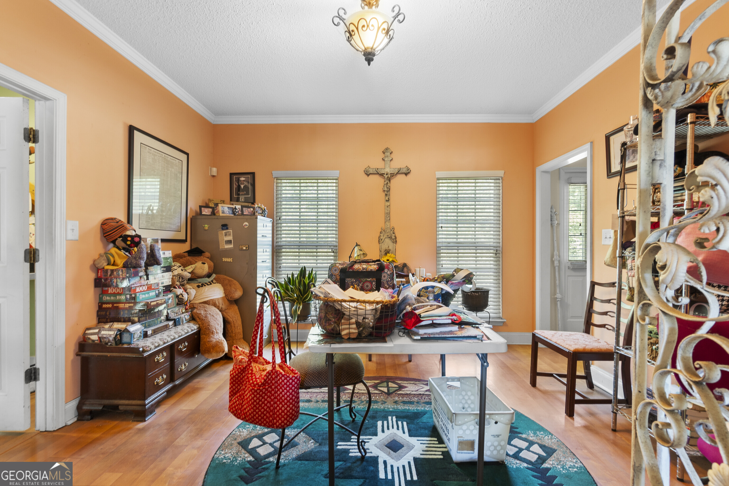 3608 Joycliff Road Macon, GA 31211 - Photo 17 of 44 a room with musical instruments