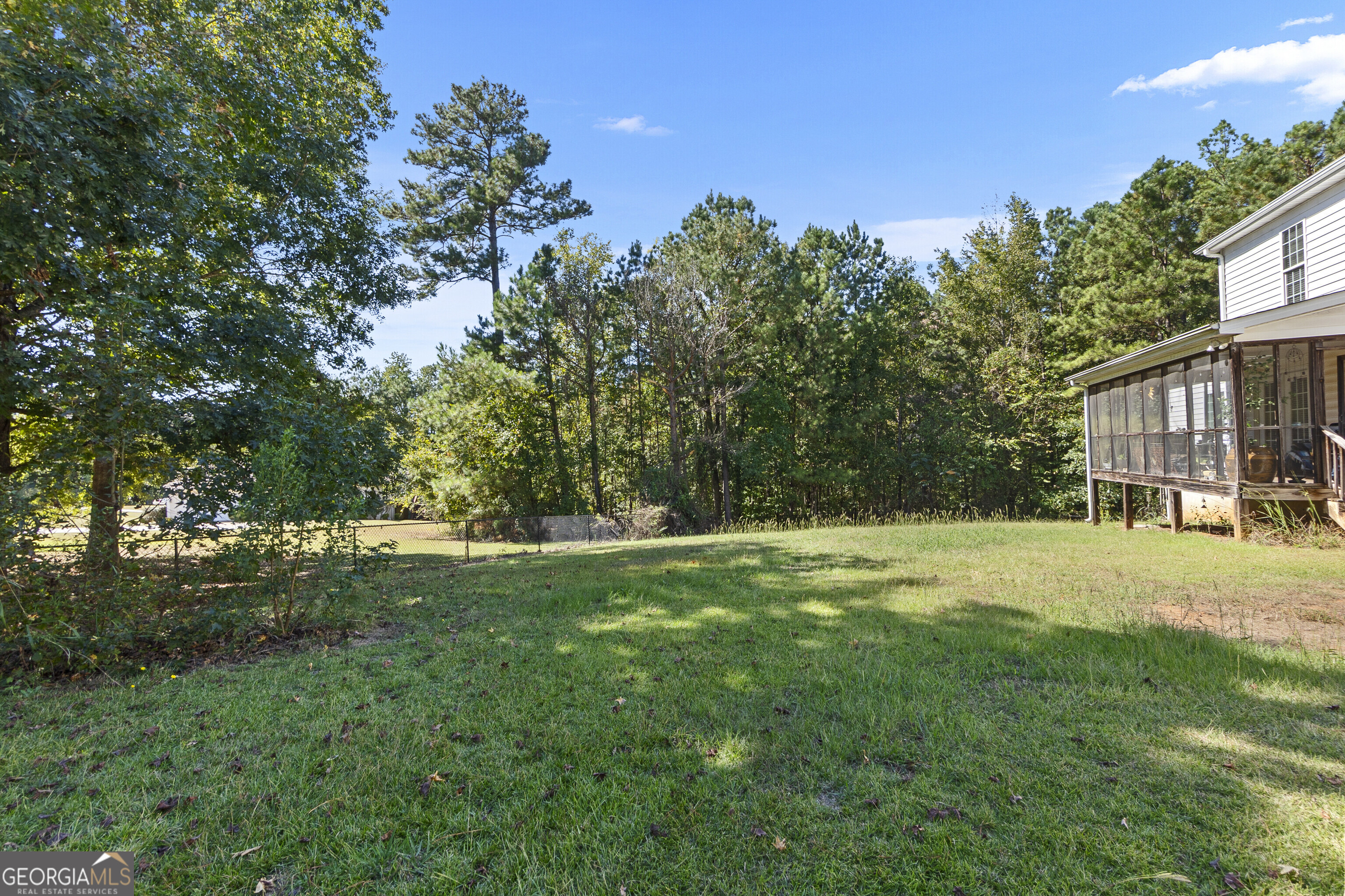 3608 Joycliff Road Macon, GA 31211 - Photo 44 of 44 a view of a trees in a yard