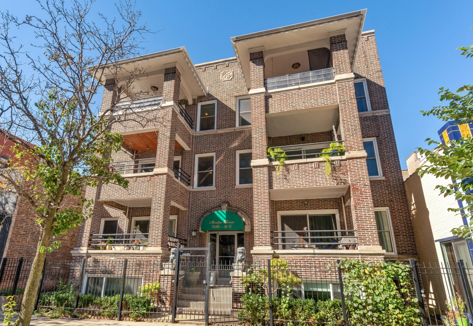 5016 North Sheridan Road, Unit 1 Chicago, IL 60640 - Photo 1 of 26 Gallery Image 1