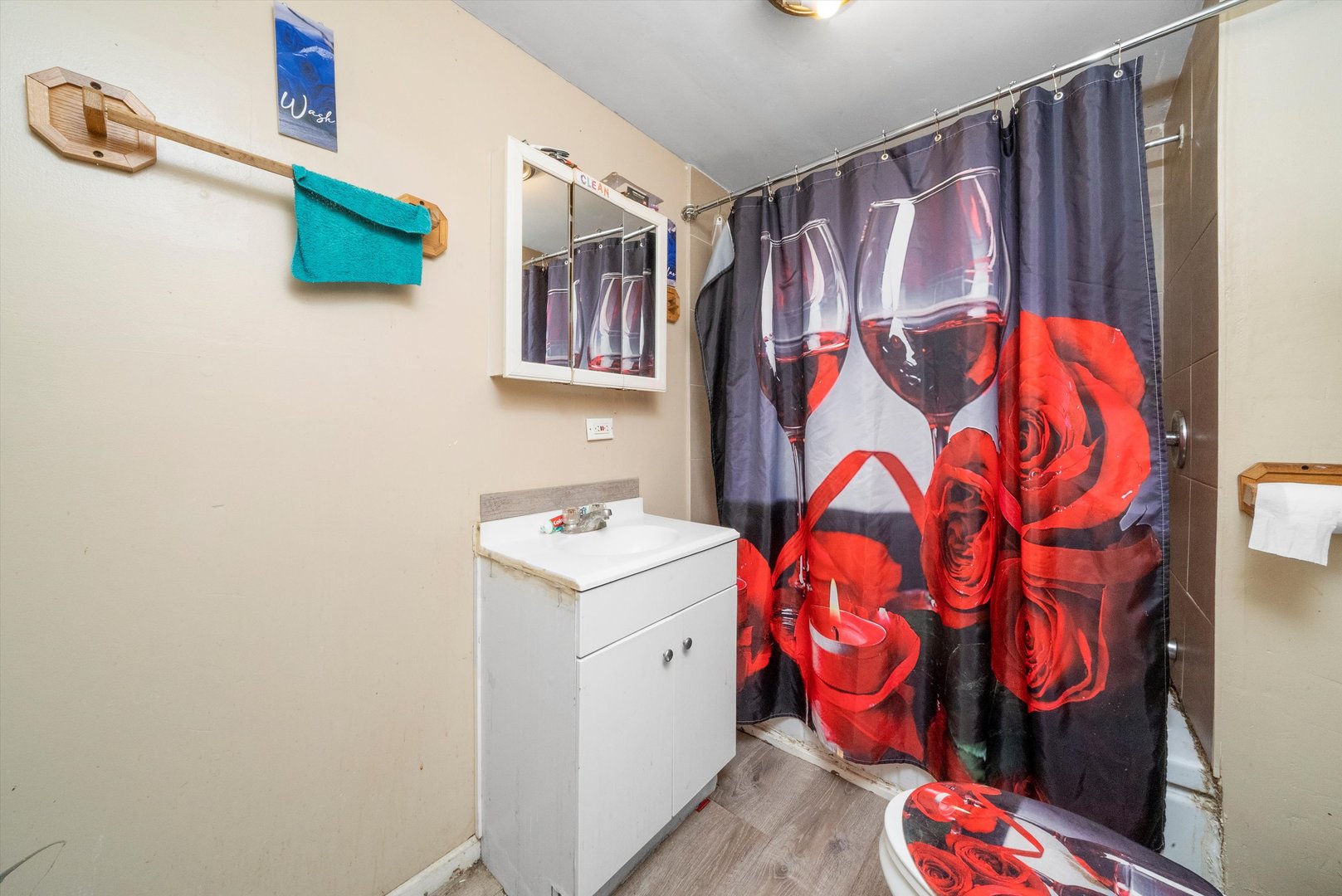 4318 West Cermak Road Chicago, IL 60623 - Photo 14 of 17 a utility room with dryer and washer
