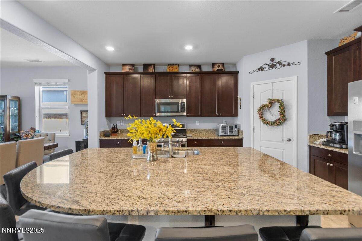 7324 Continuum Drive Reno, NV 89506 - Photo 3 of 47 25-Kitchen