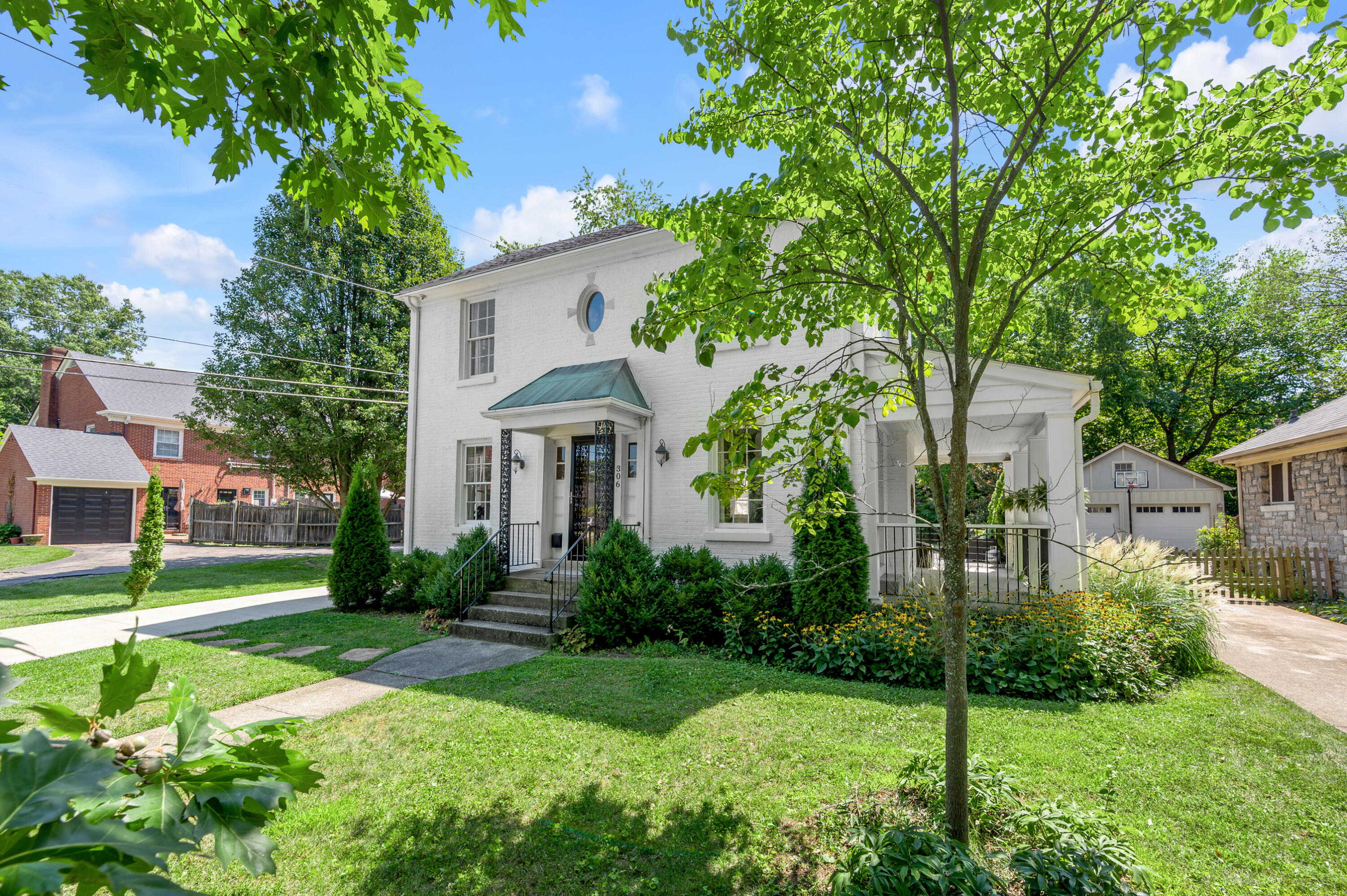 306 Dudley Road Lexington, KY 40502 - Photo 2 of 42 TDB_9919