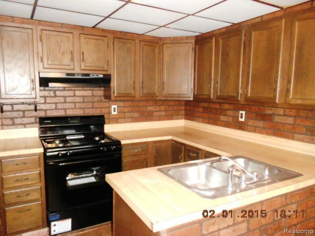 18560 Reed Street Melvindale, MI 48122 - Photo 7 of 26 575487.jpg