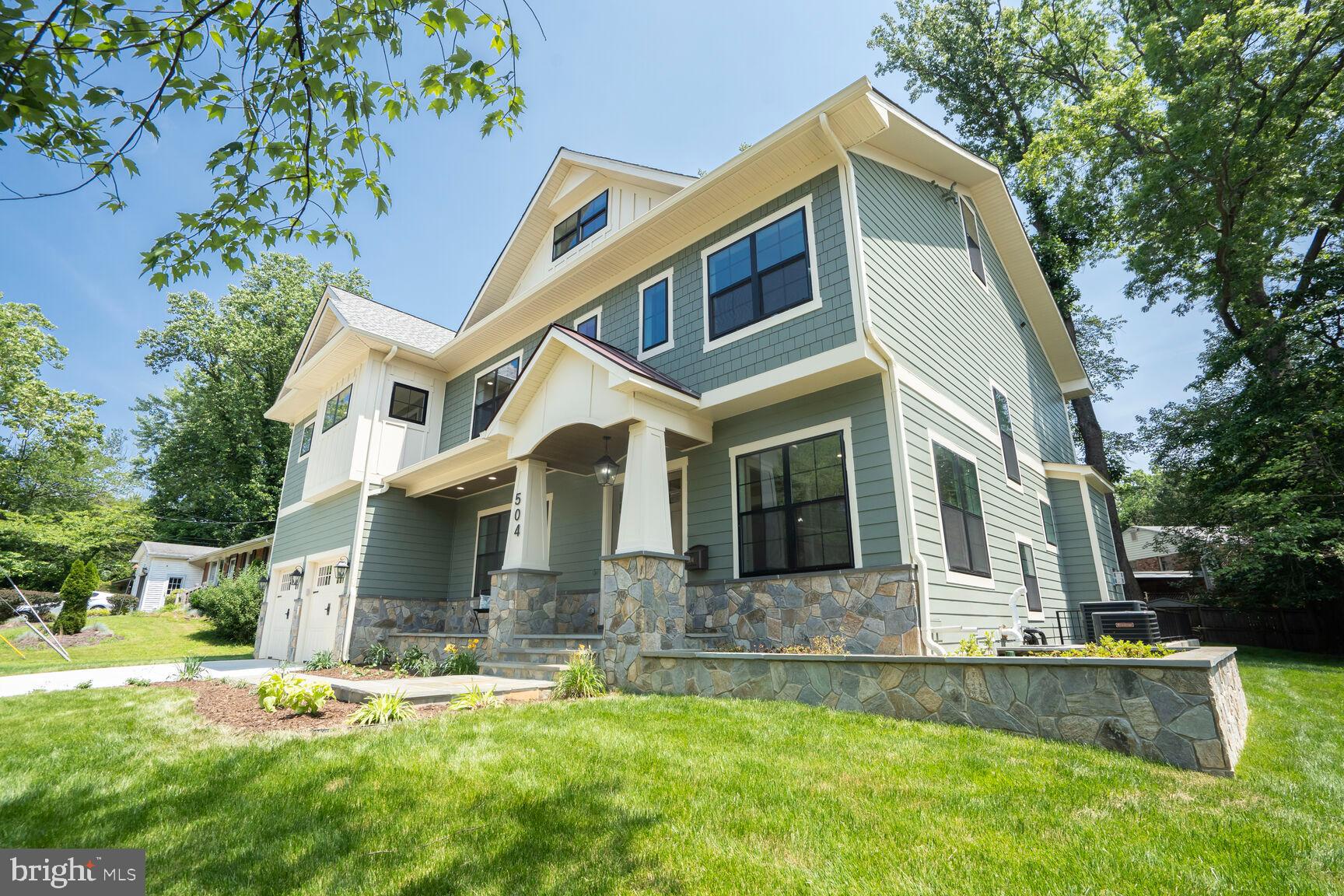 504 Kingsley Road Southwest Vienna, VA 22180 - Photo 4 of 148 Beautiful Stonework and Landscaping!