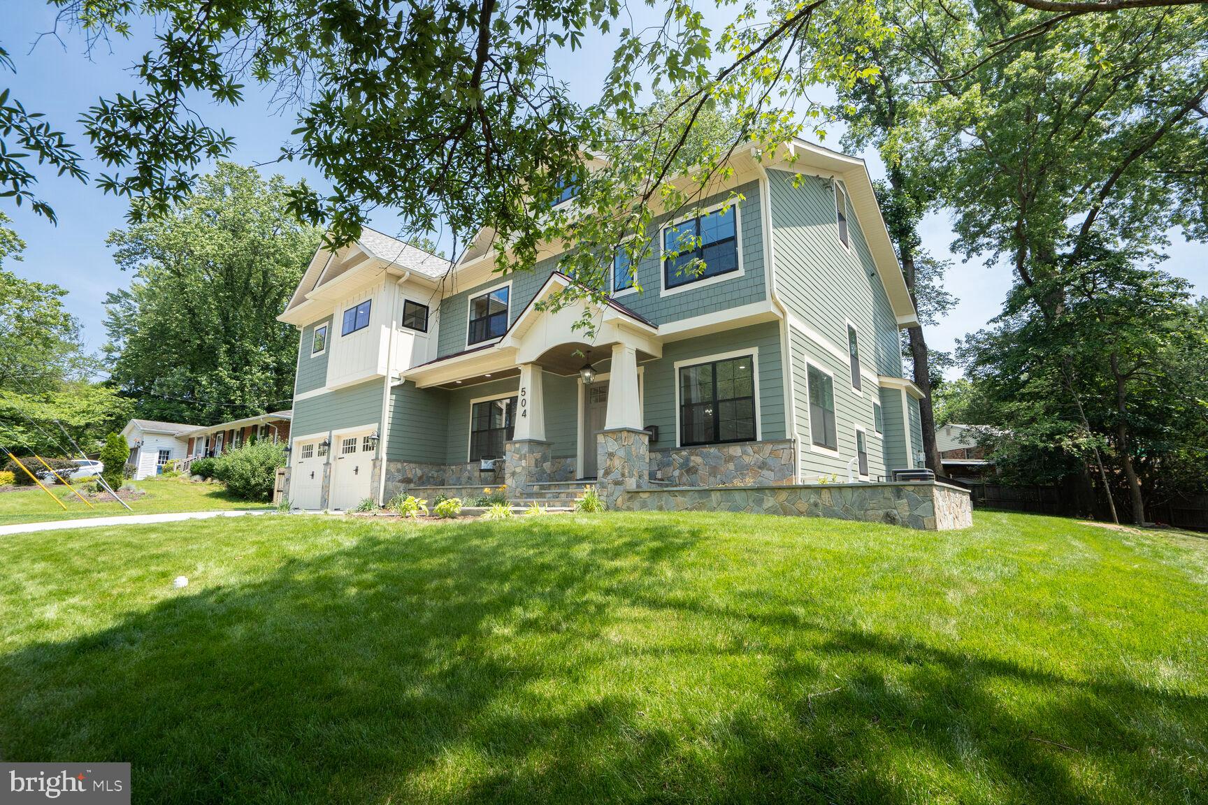 504 Kingsley Road Southwest Vienna, VA 22180 - Photo 5 of 148 Gorgeous Curb Appeal!