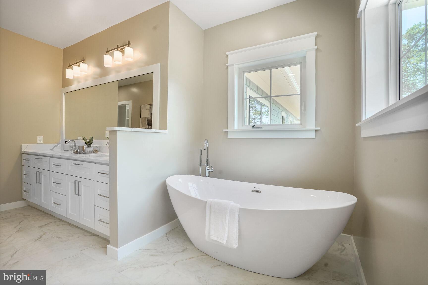 504 Kingsley Road Southwest Vienna, VA 22180 - Photo 74 of 148 Your Luxurious Soak in the Slipper Tub Awaits!
