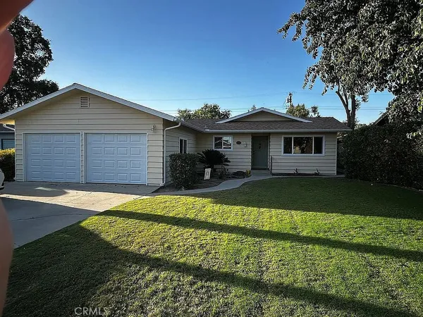 $348,500 | 1046 West Princeton Avenue, Visalia, CA 93277