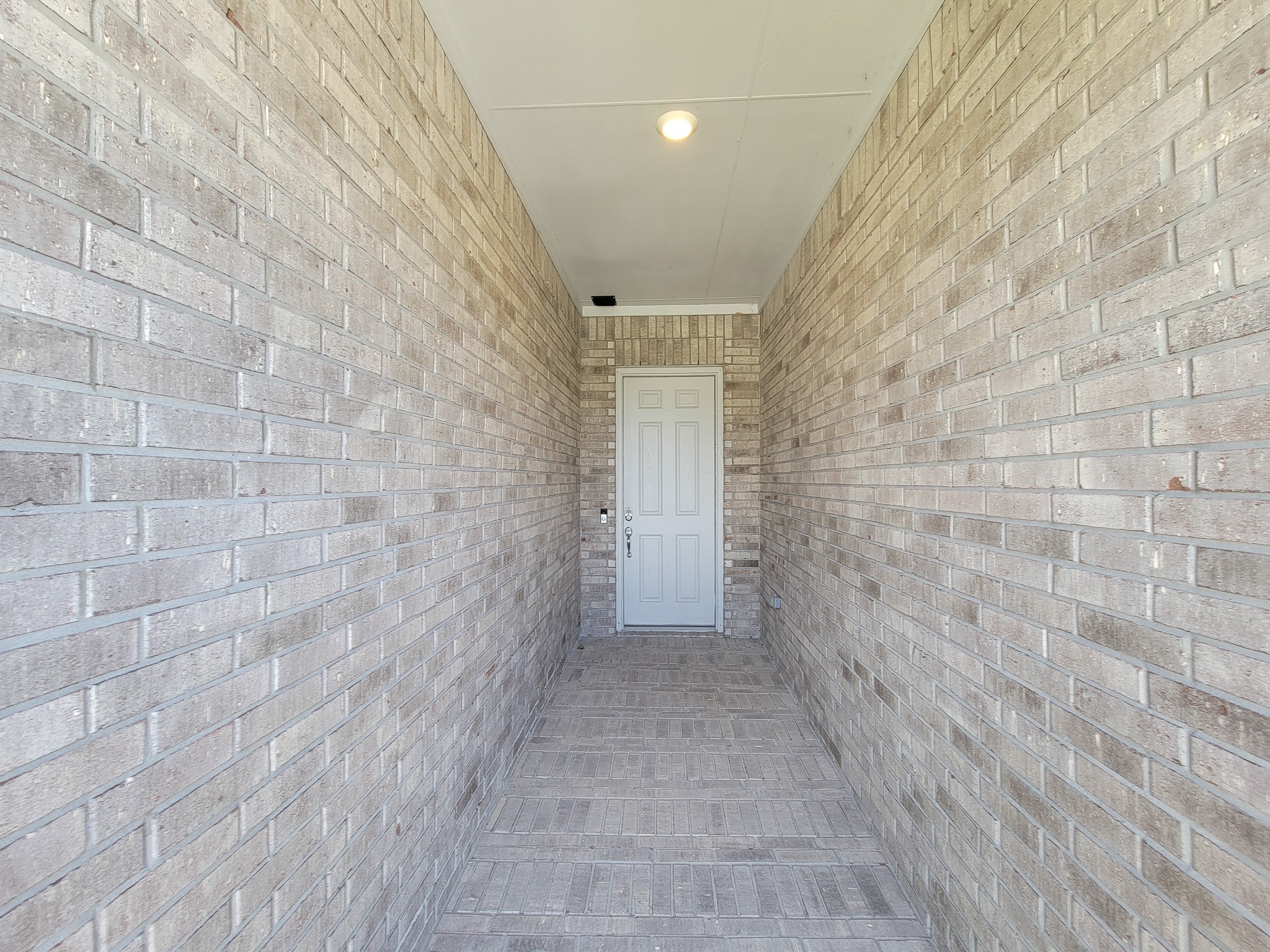 907 Youth Water Road Montgomery, TX 77316 - Photo 2 of 41
