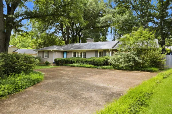 $419,000 | 53 West Walnut Grove Circle, Memphis, TN 38117