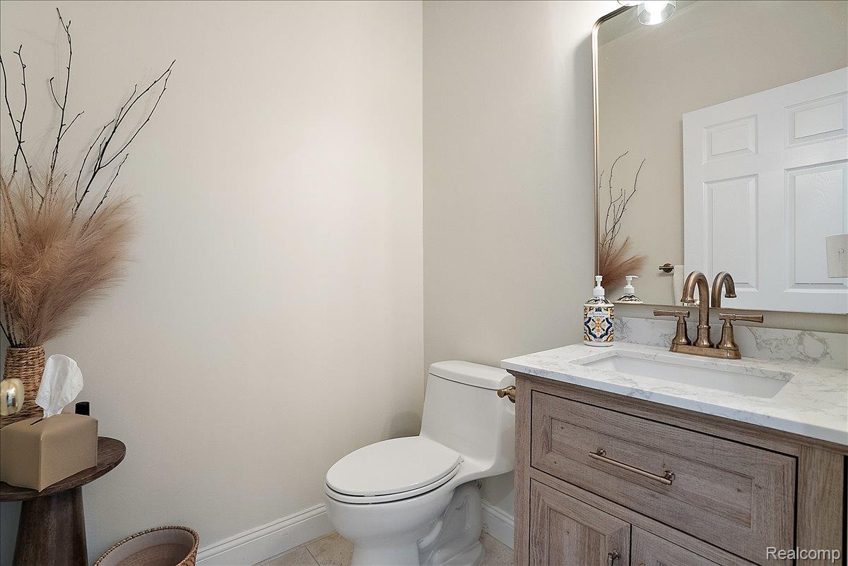 169 Paton Way, Unit 12 Romeo, MI 48065 - Photo 15 of 32 22-169 Paton-40.jpg