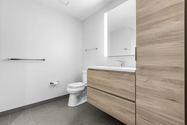 a bathroom with a toilet