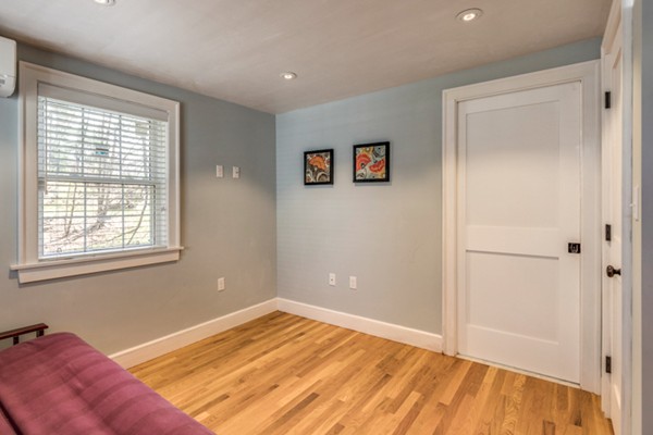 6 Crosby Road Wakefield, MA 01880 - Photo 16 of 30 Gallery Image 16