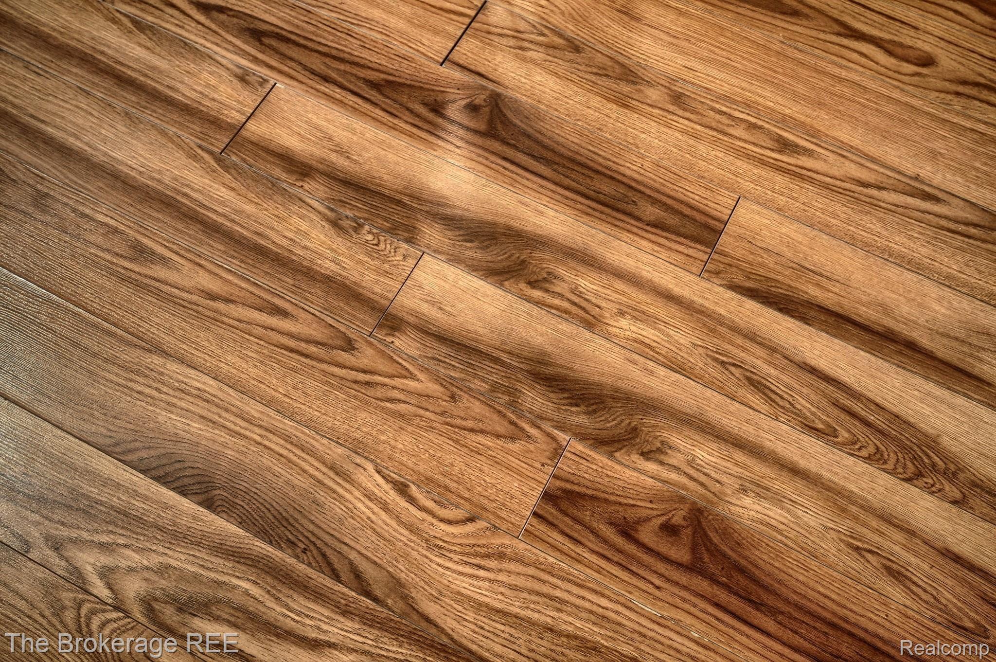 8406 North Seymour Road Flushing, MI 48433 - Photo 29 of 36 DSC_1266-HDR(5).jpg