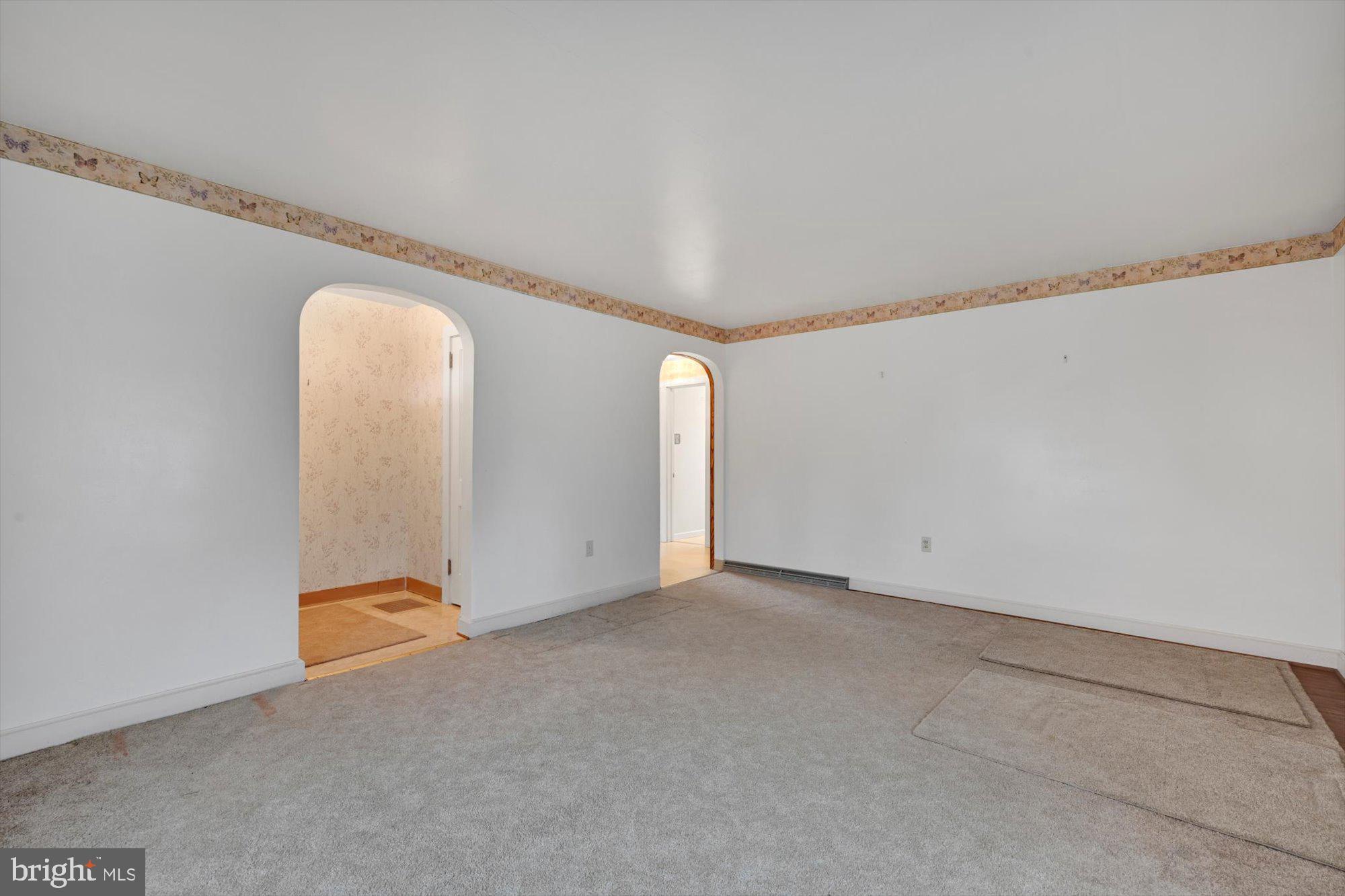 536 Mohns Hill Road Reading, PA 19608 - Photo 5 of 29