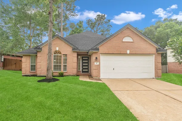 $450,000 | 87 South Wynnoak Circle, The Woodlands, TX 77382