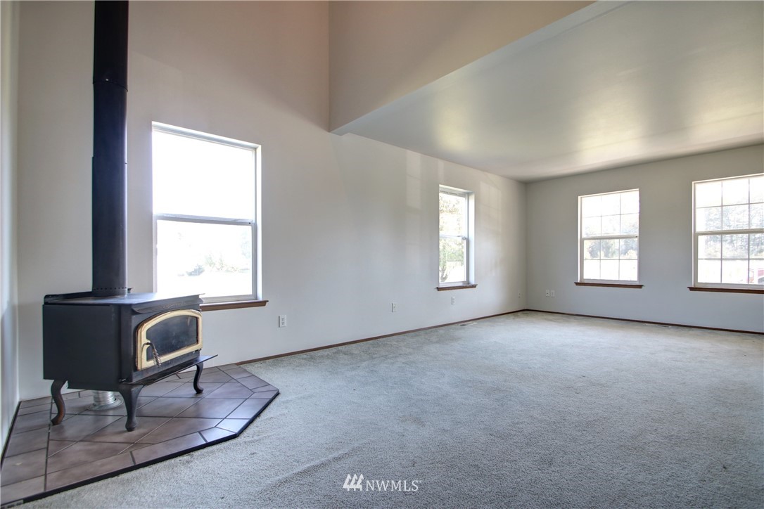 32947 Hamilton Cemetery Road Sedro-Woolley, WA 98284 - Photo 3 of 25 Gallery Image 3