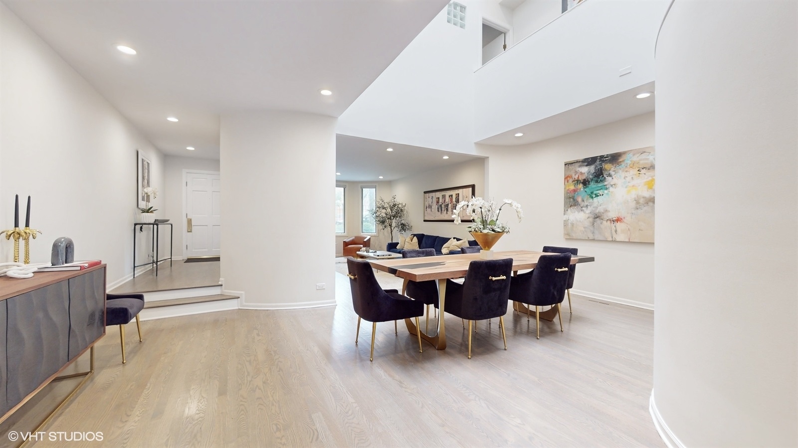 2216 North Wayne Avenue Chicago, IL 60614 - Photo 6 of 40 a dining room with furniture and wooden floor