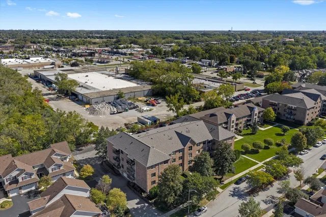 $224,900 | 11001 Deblin Lane, Unit 203, Oak Lawn, IL 60453