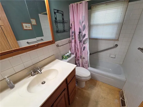 $214,000 | 5318 Ethel Drive, St. Joseph, MO 64506