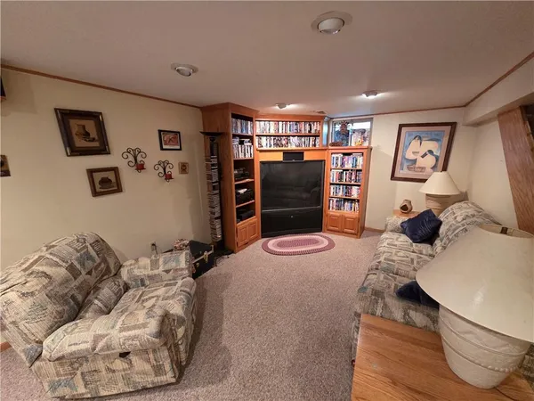 $214,000 | 5318 Ethel Drive, St. Joseph, MO 64506