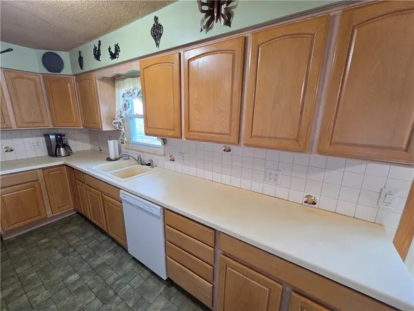 $214,000 | 5318 Ethel Drive, St. Joseph, MO 64506