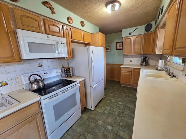 $214,000 | 5318 Ethel Drive, St. Joseph, MO 64506