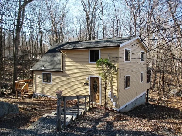 $329,000 | 3420 Crestwood Drive, East Stroudsburg, PA 18301