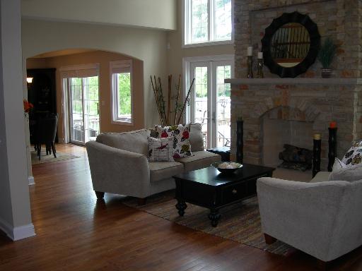301 Spring Avenue Glen Ellyn, IL 60137 - Photo 3 of 16