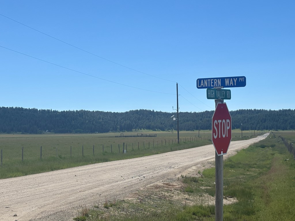 L16-b1 Lantern Way, Unit 16 Cascade, ID 83611 - Photo 3 of 39 High Valley Rd to Lantern
