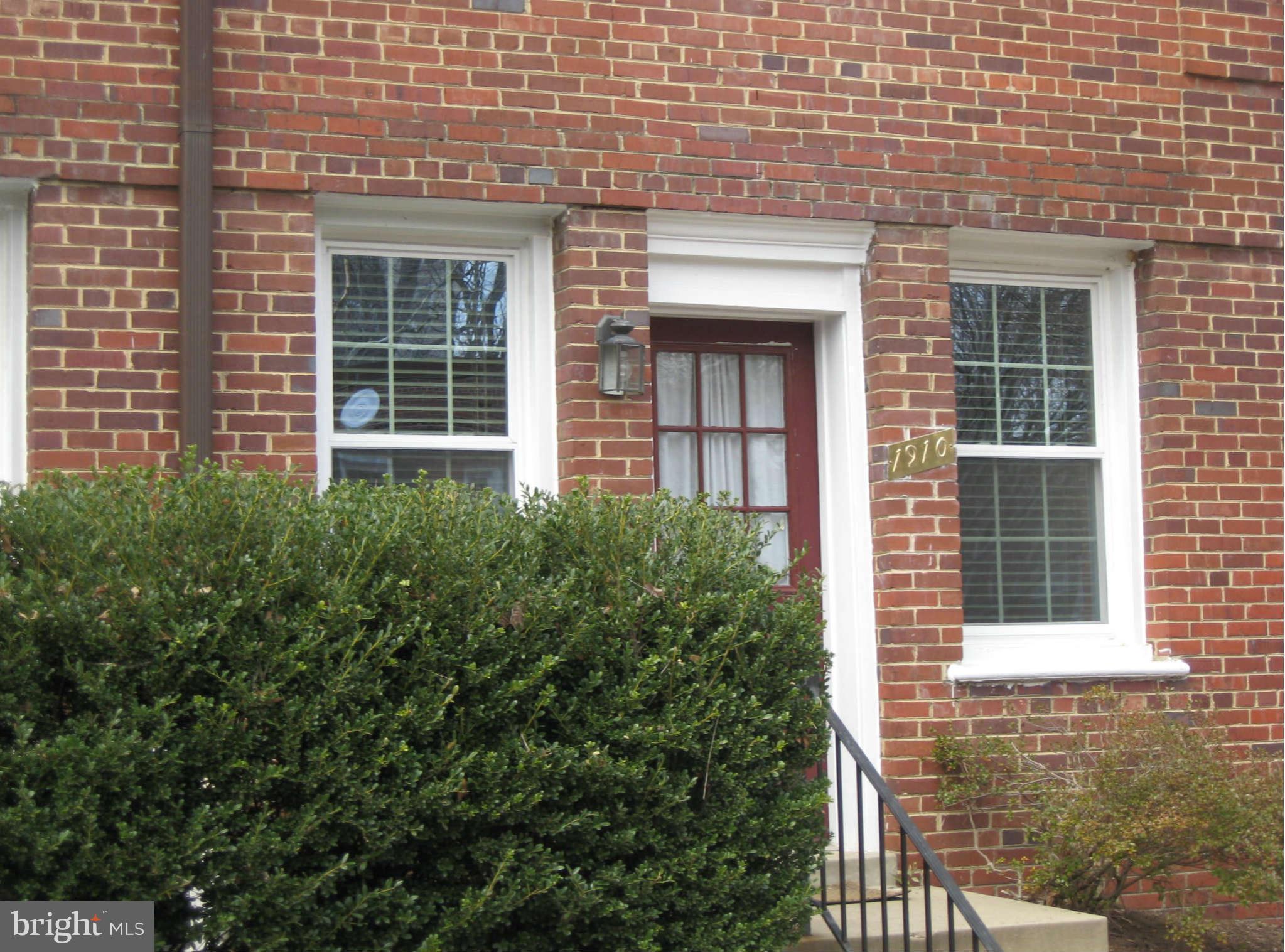 1910 North Rhodes Street, Unit 48 Arlington, VA 22201 - Photo 3 of 12 Exterior (General)