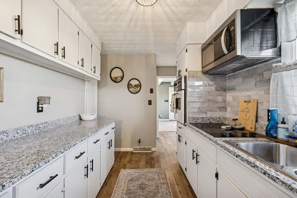 $299,900 | 1965 Celina Road, Red Boiling Springs, TN 37150