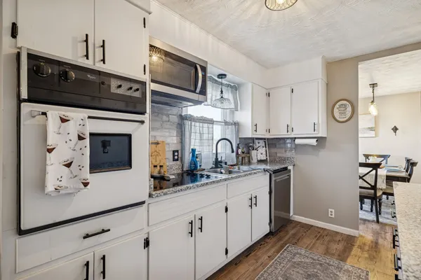 $299,900 | 1965 Celina Road, Red Boiling Springs, TN 37150