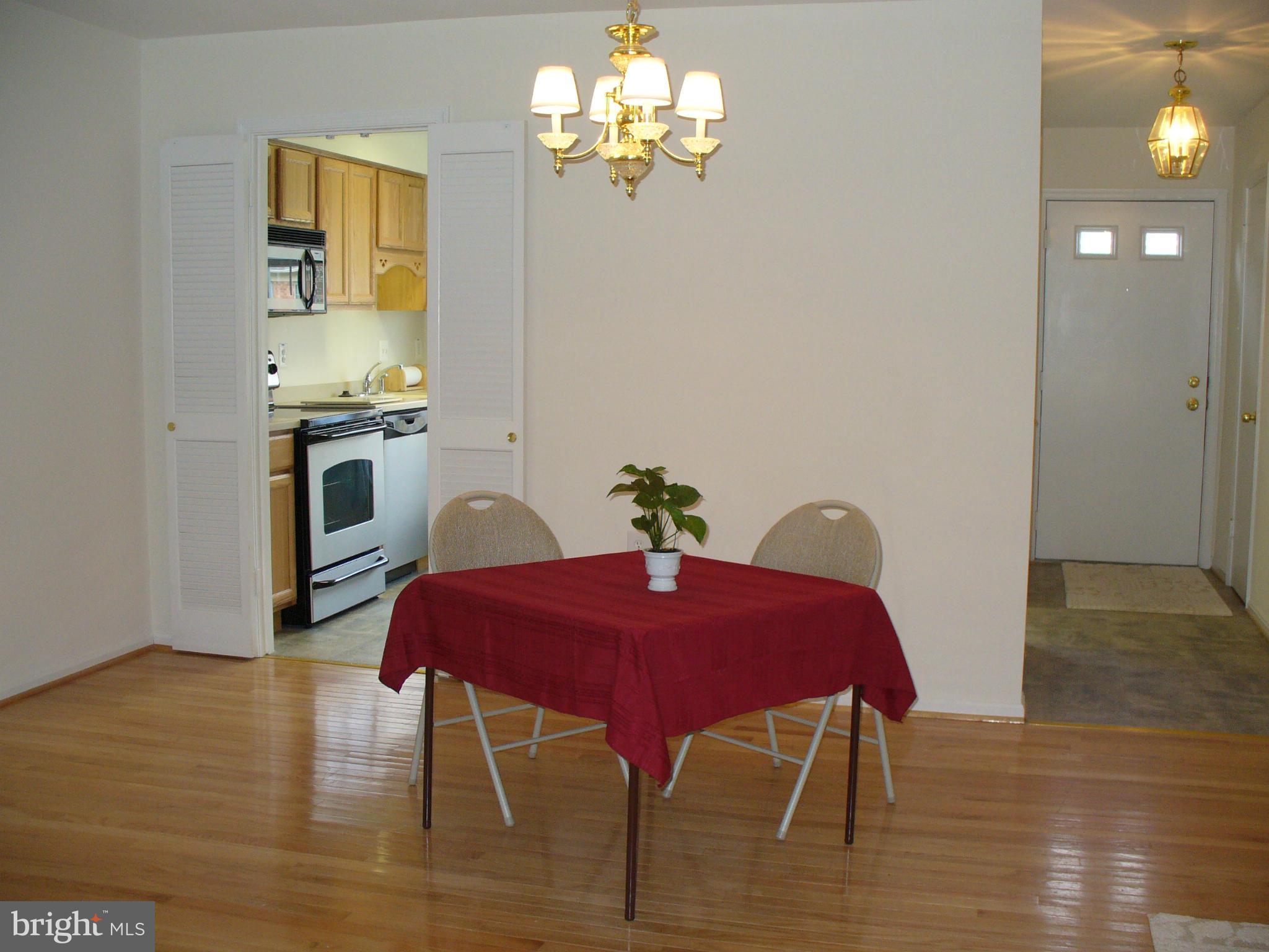 3043 Seminole Road Woodbridge, VA 22192 - Photo 10 of 15 Dining Room
