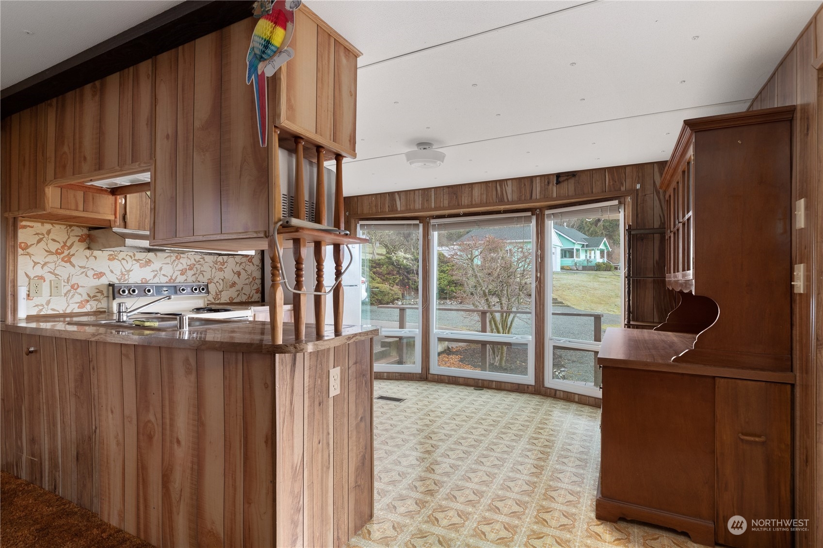 4768 Sharpe Road Anacortes, WA 98221 - Photo 8 of 37